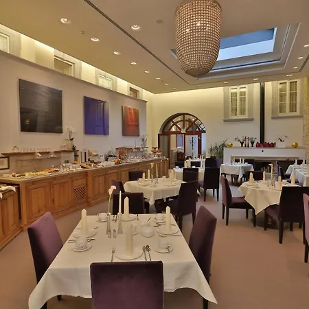 ホテル Hotel-restaurant Anne-sophie