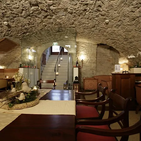 ホテル Hotel-restaurant Anne-sophie