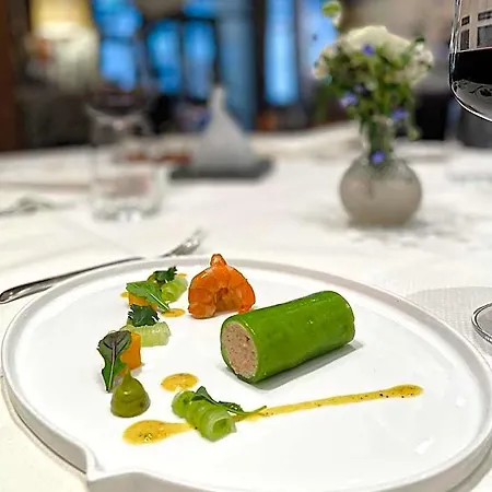 ホテル Hotel-restaurant Anne-sophie 4*